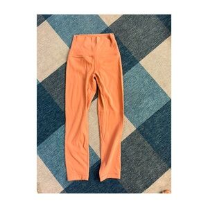 Lululemon Align high waisted 25” Pant size 0